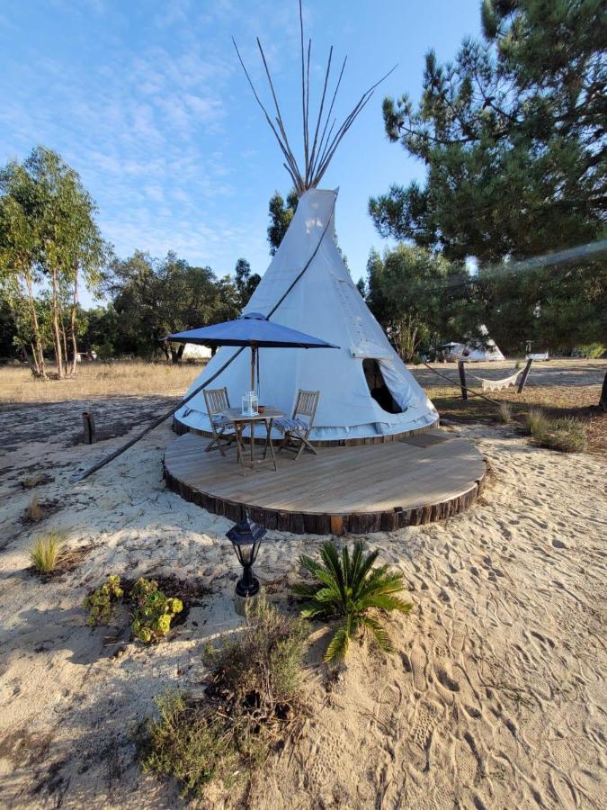 Goodmuda Tipi'S Hotel Grândola Exterior foto