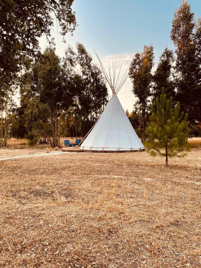 Goodmuda Tipi'S Hotel Grândola Exterior foto